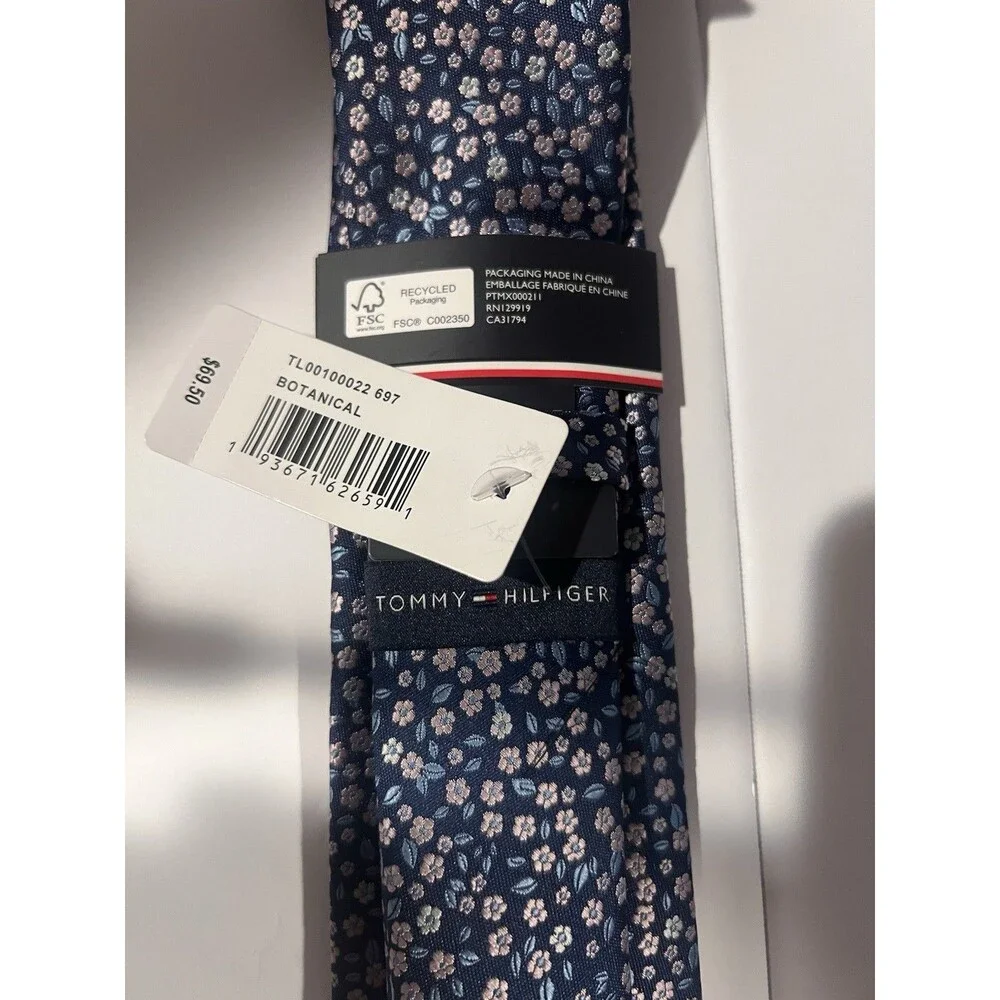 Tommy Hilfiger Men’s Navy Blue Botanical Floral Tie Necktie NWT
